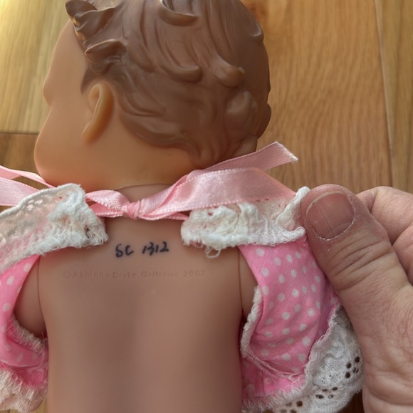 Ashton Drake Collection Doll - Picture 2 of 9